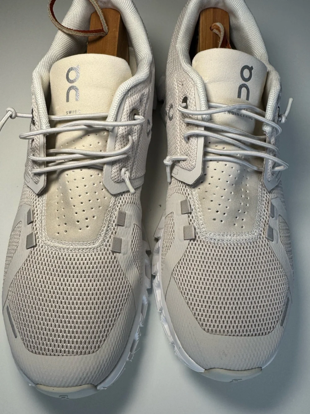 On Running Cloudrunner Athletic Shoes in Light Gray and White - Picture 7 of 15